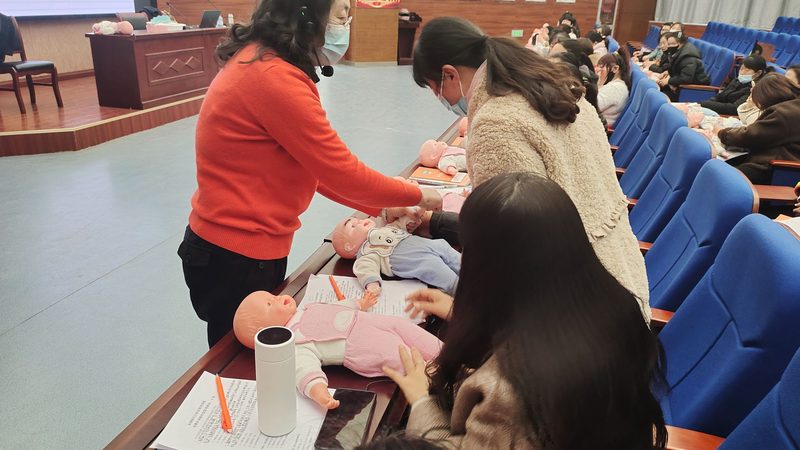 母婴护理服务培训项目，新手爸妈的必修课